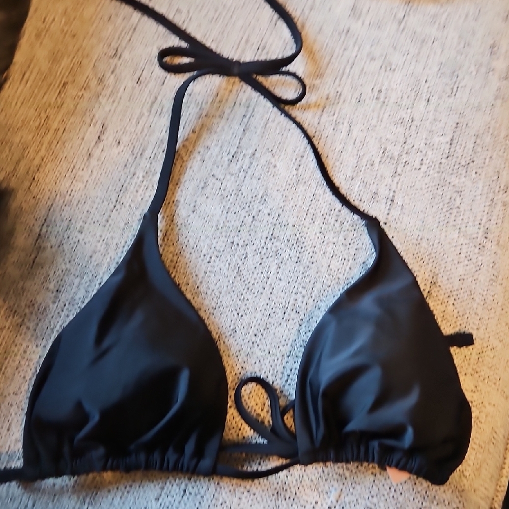 Shade & Shore Black Bikini Top